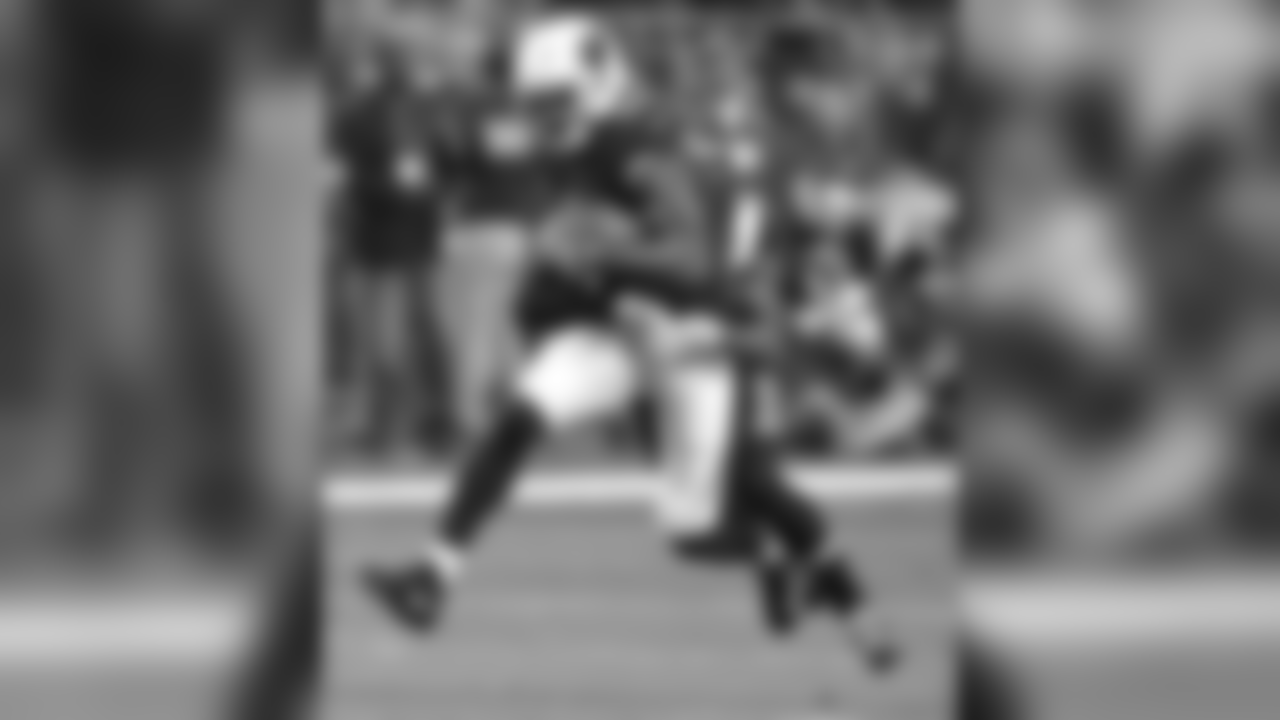 TE Ricky Seals-Jones