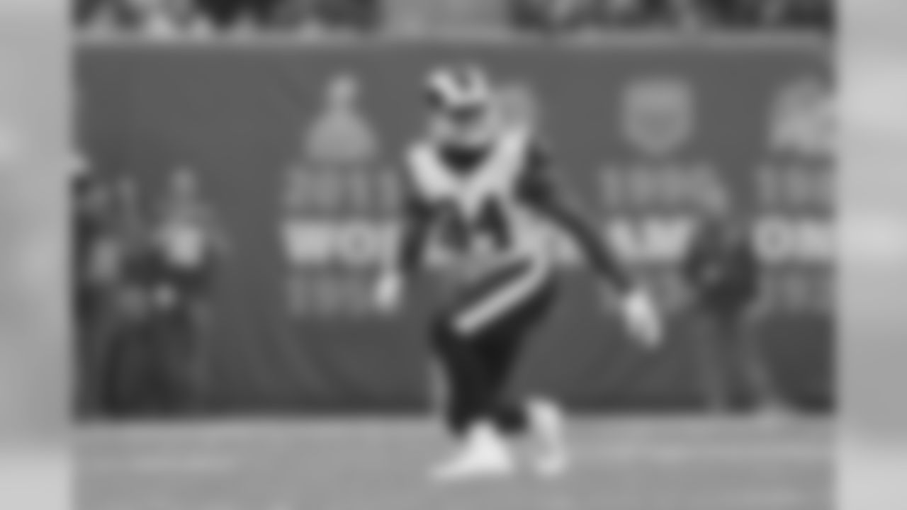 LB Robert Quinn