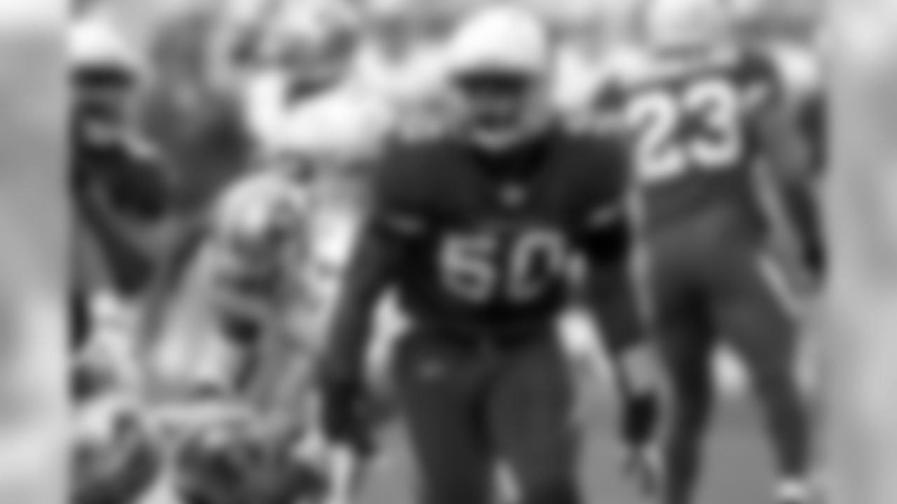2011: Cardinals LB O'Brien Schofield celebrates a tackle