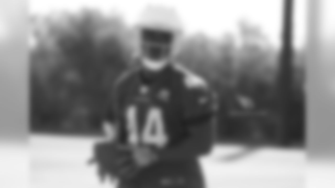 LB Markus Golden