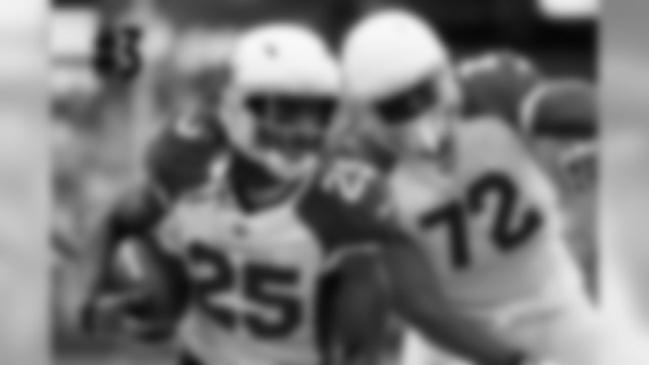 CB Tramon Williams returns a fumble
