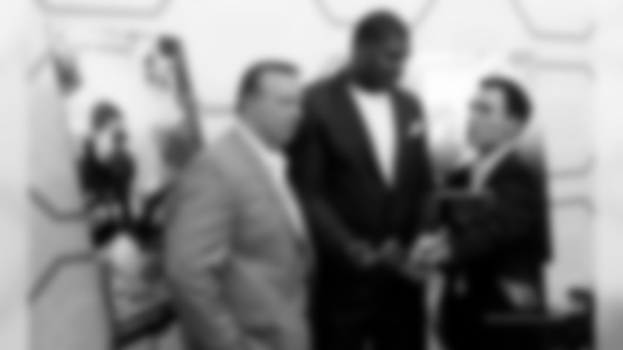 Ron Wolfley, Calais Campbell and Paul Calvisi in a Periscope moment