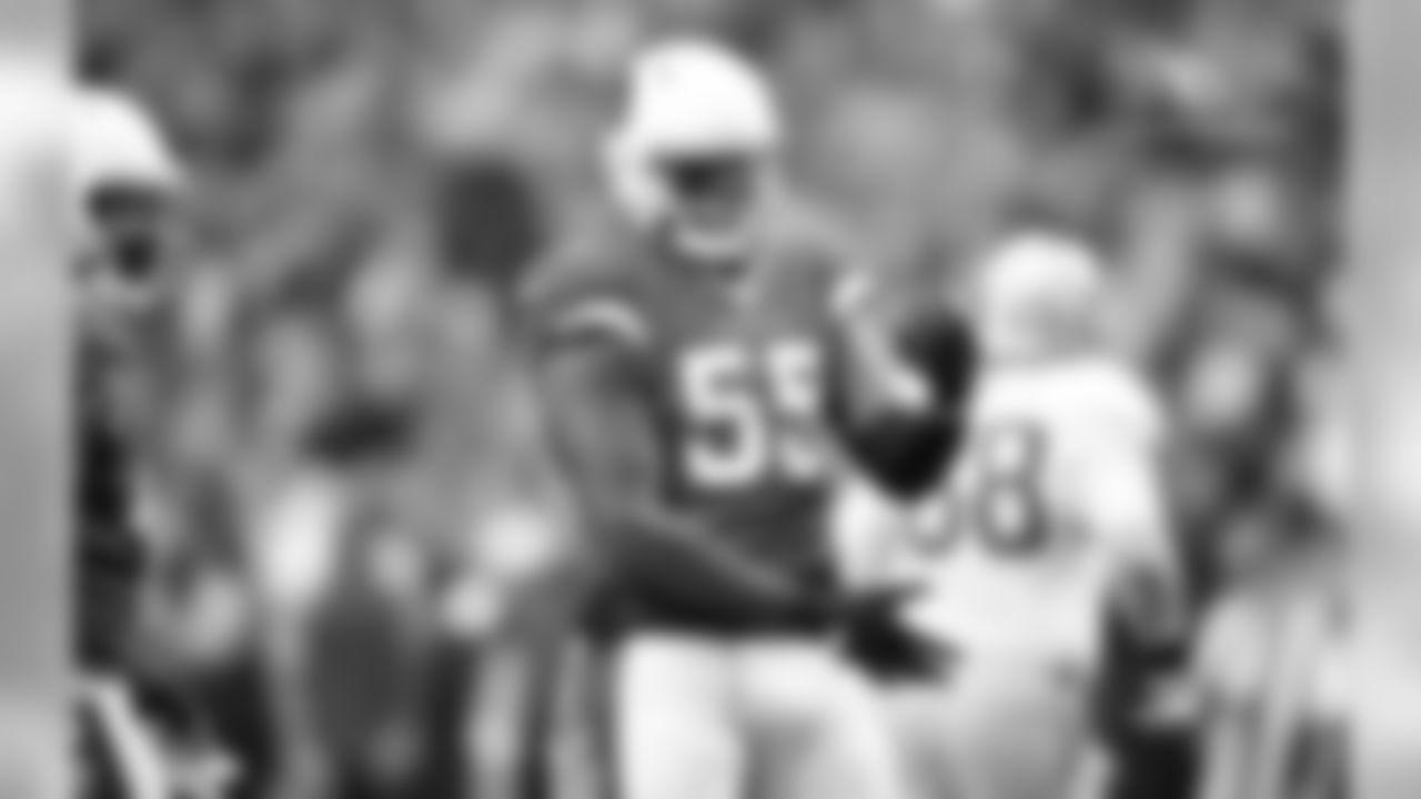 LB Chandler Jones against the 49ers
