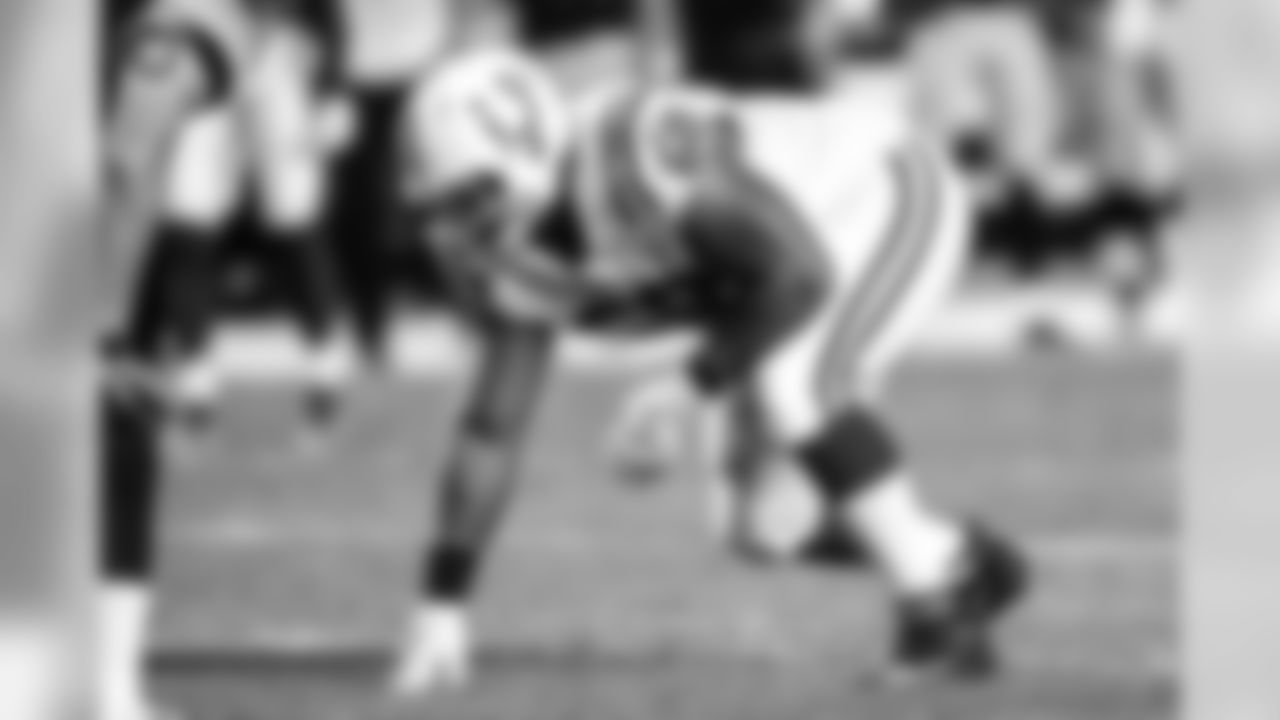 90 Stewart, Grover DT 6-4 333 24 R Albany State (Ga.)