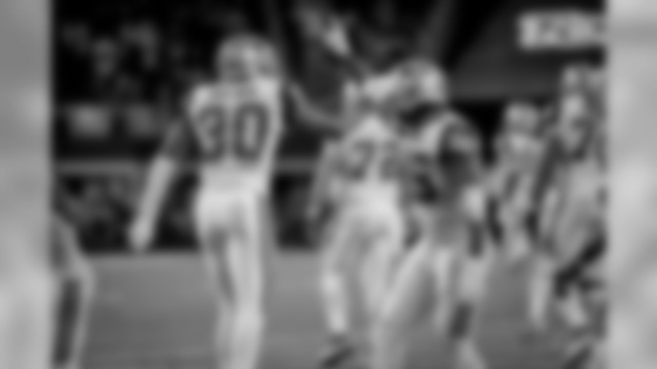 20171130_anthony_brown_selects_jj61878.jpg