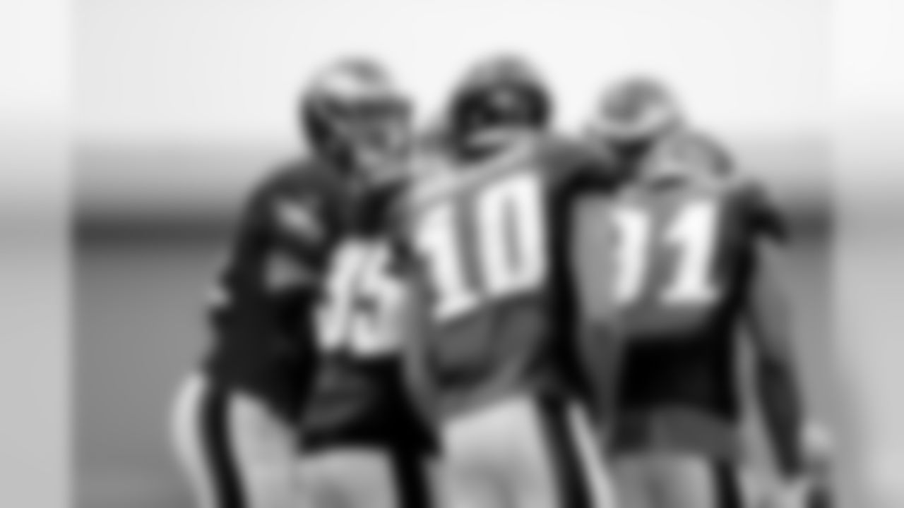 QB Carson Wentz