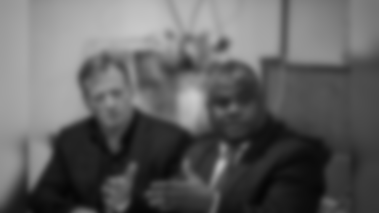 Goodell and Jones at the roundtable discussion at Why Not Prosper.
