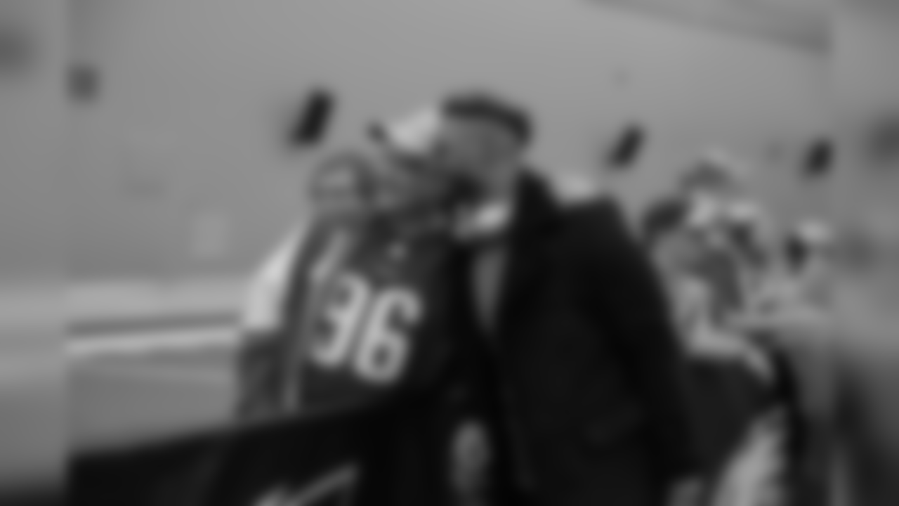 CB Jalen Mills stops to take a picture with a fan