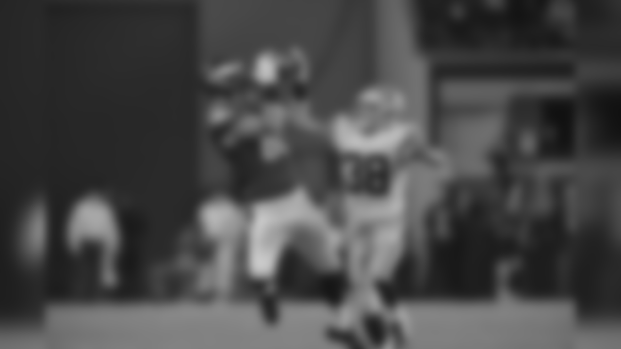 In 2015, Ertz finished second on the team in receptions (75) and receiving yards (853), which were both career highs