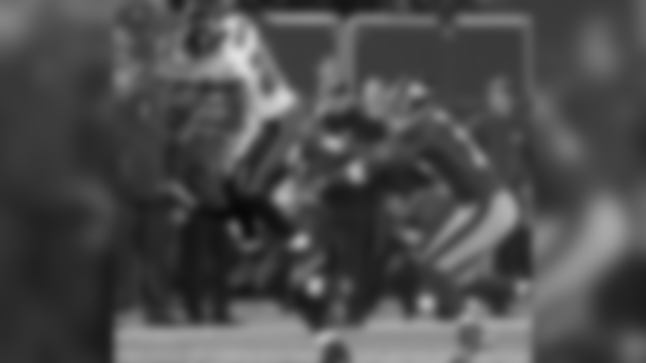 Dawkins stays in bounds to get the pick against the Giants
