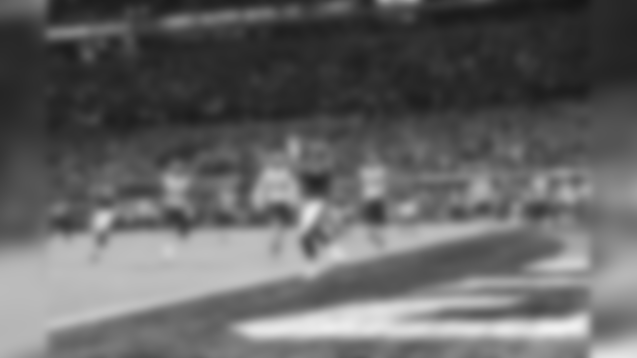 QB Nick Foles