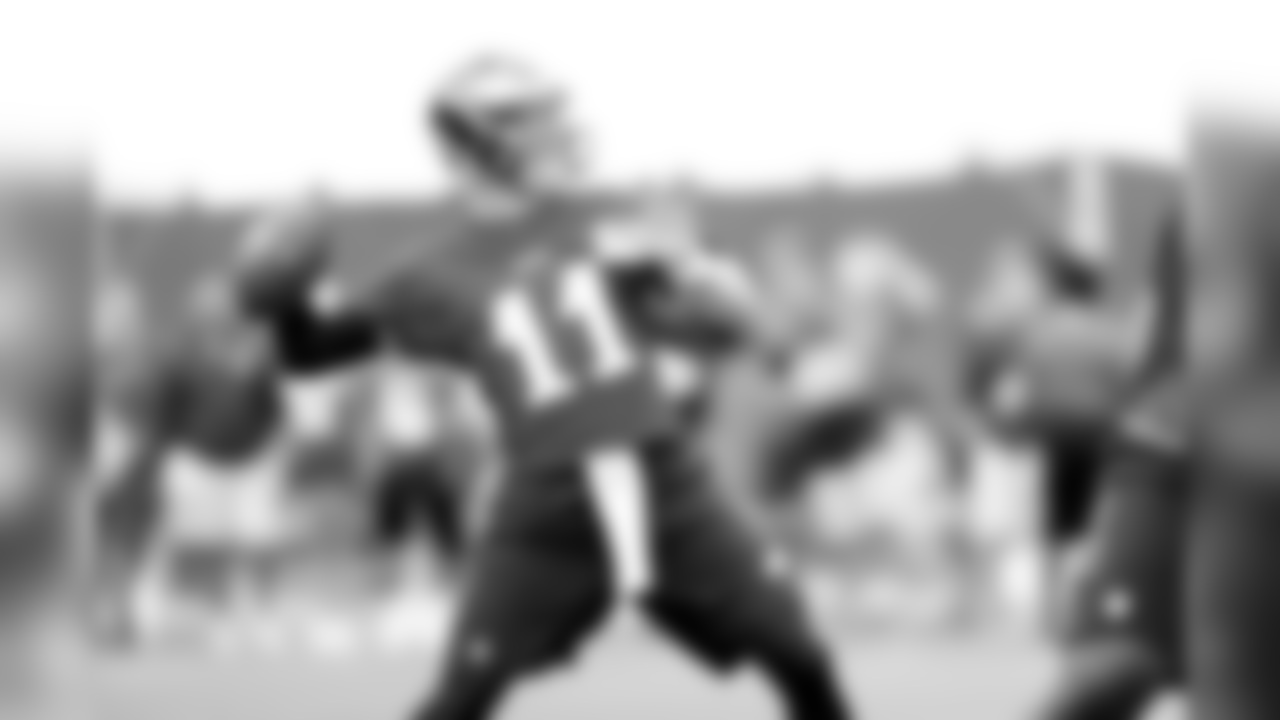 QB Carson Wentz