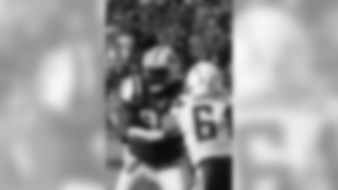 2011 Regular Season Week 7 Jets vs. Chargers Game Photos