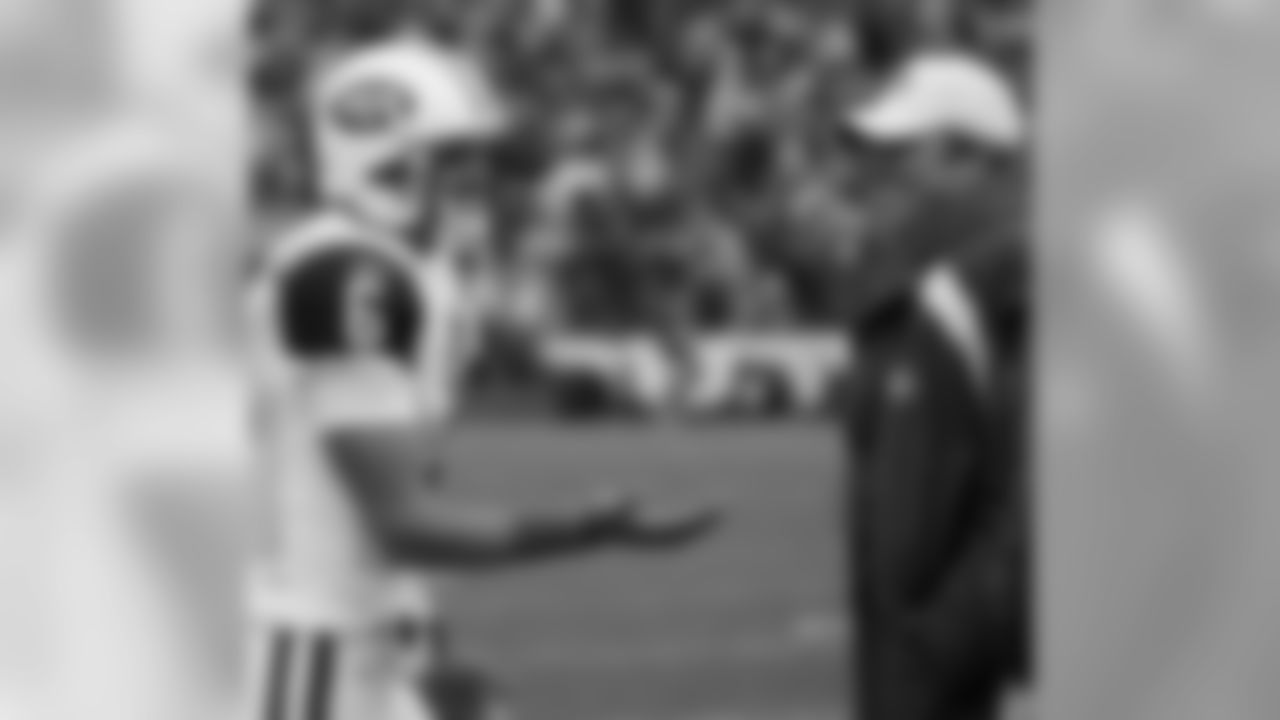 2010 Week 4 Jets at Bills Game Photos