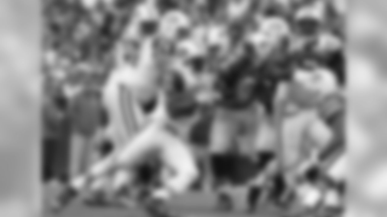 2010 Week 4 Jets at Bills Game Photos