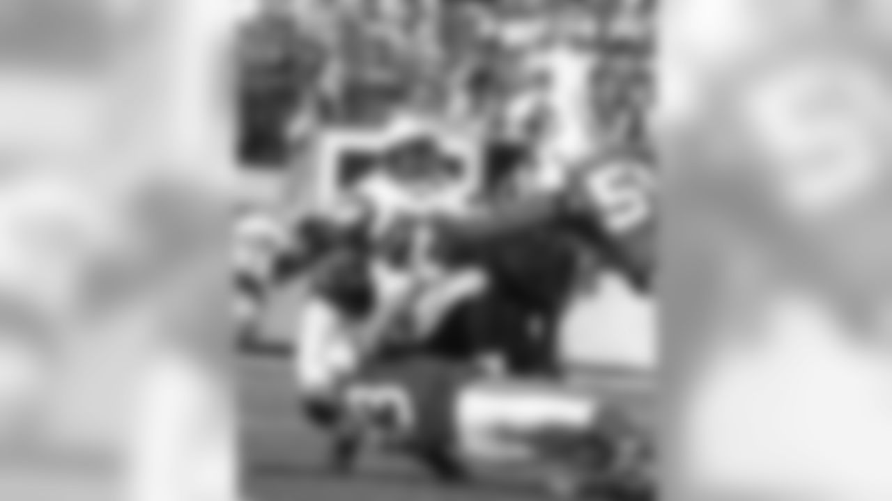 2011 Regular Season Week 7 Jets vs. Chargers Game Photos
