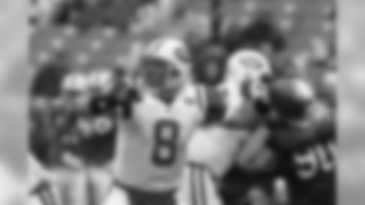 2010 Week 4 Jets at Bills Game Photos