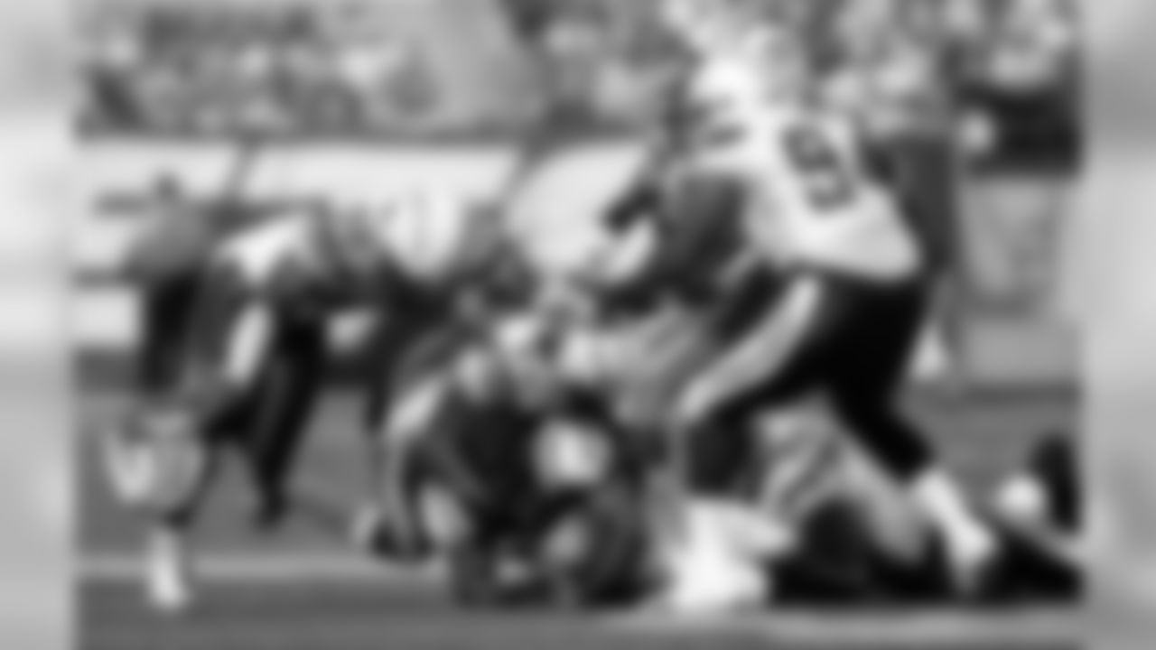 2011 Regular Season Week 7 Jets vs. Chargers Game Photos