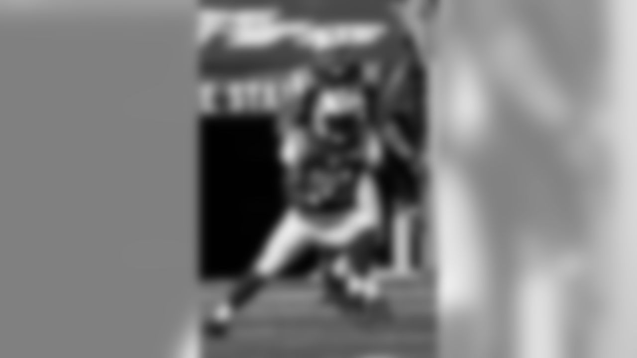 2011 Regular Season Week 7 Jets vs. Chargers Game Photos