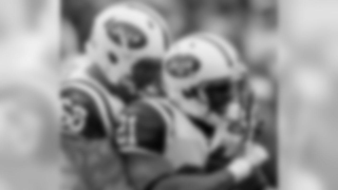 2010 Week 4 Jets at Bills Game Photos