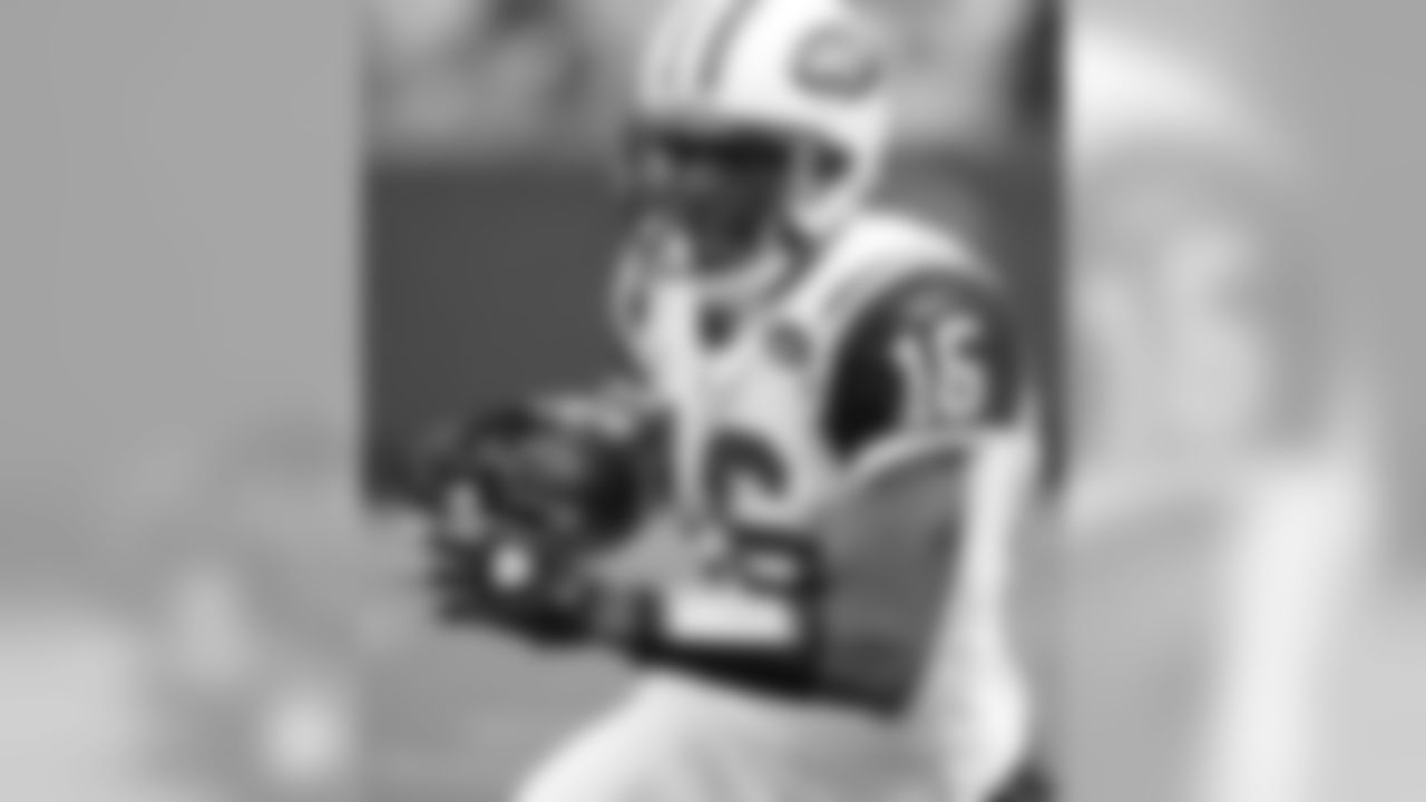2010 Week 4 Jets at Bills Game Photos