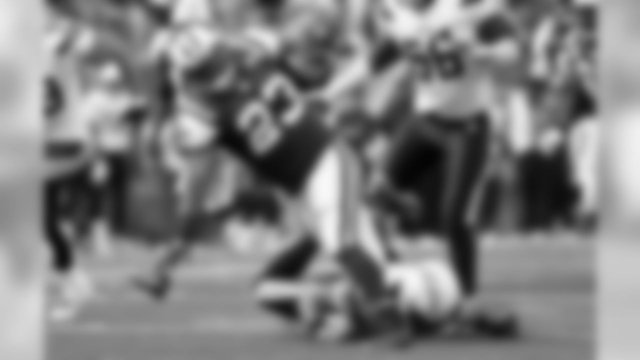 2011 Regular Season Week 7 Jets vs. Chargers Game Photos