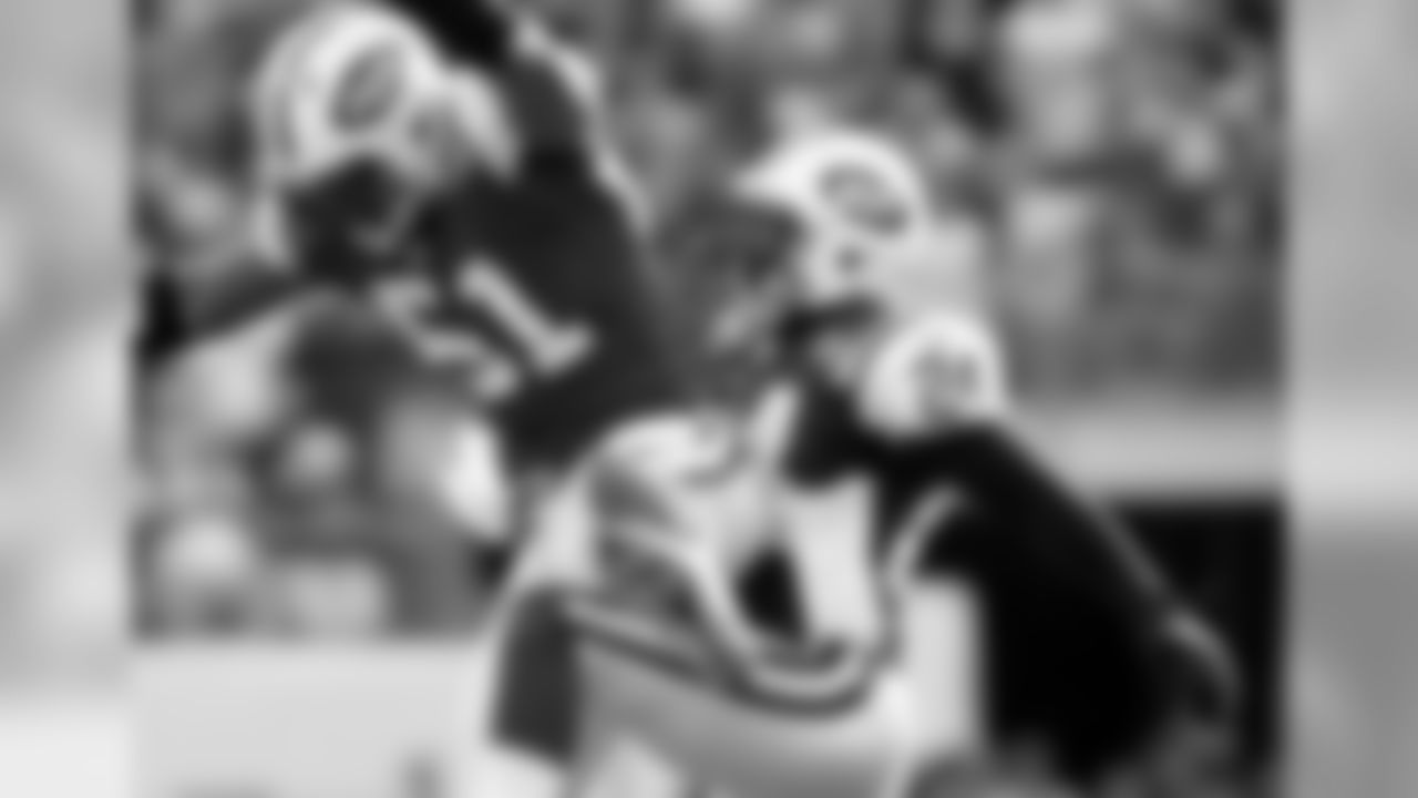 2011 Regular Season Week 7 Jets vs. Chargers Game Photos