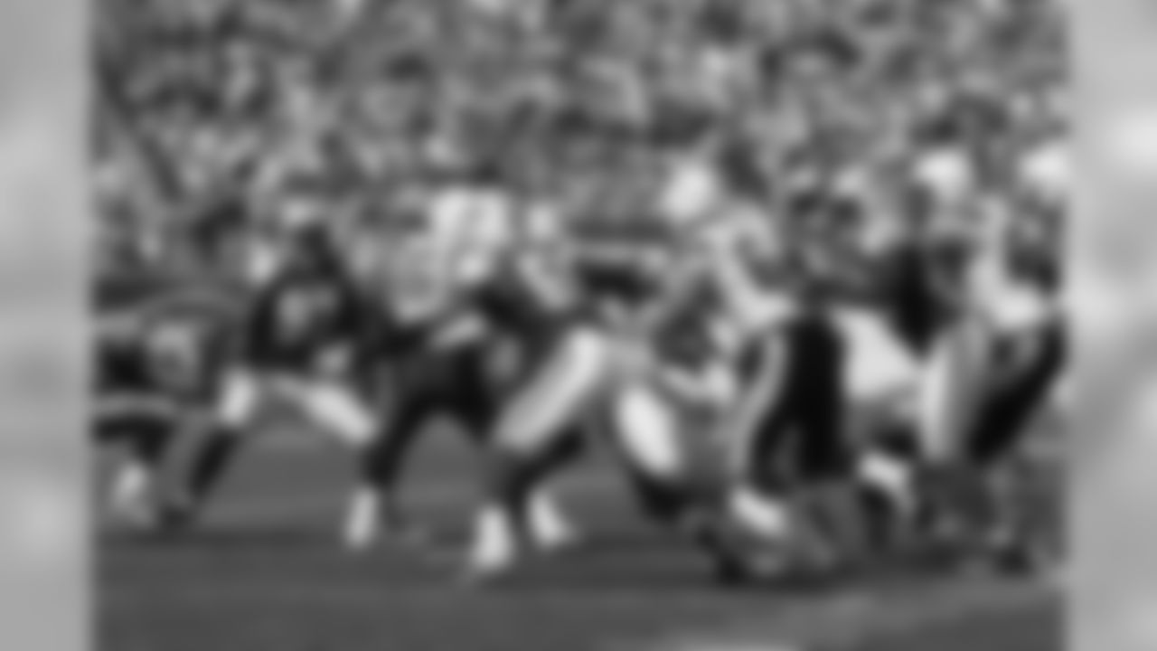 2011 Regular Season Week 7 Jets vs. Chargers Game Photos