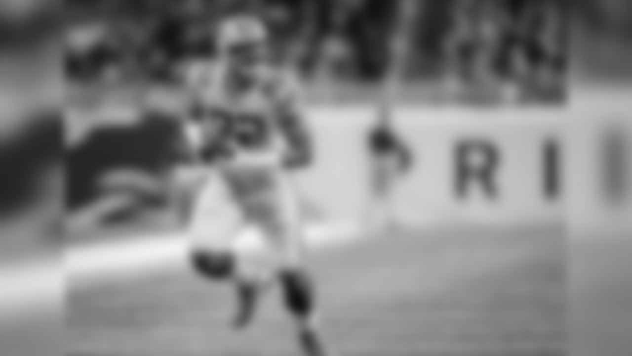 82 — TE Richard Rodgers