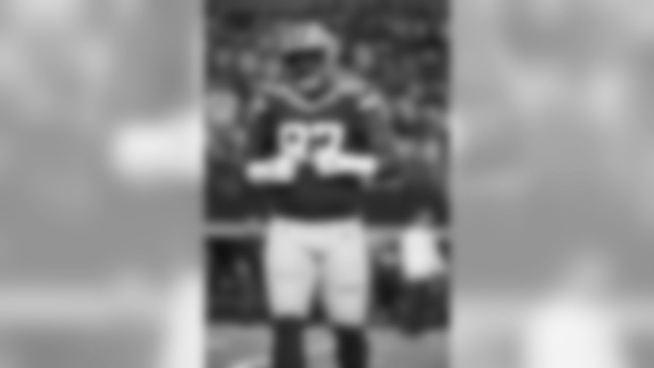 He became the youngest player to appear in a season opener for the Packers since Arnie Herber (20 years old) in 1930.