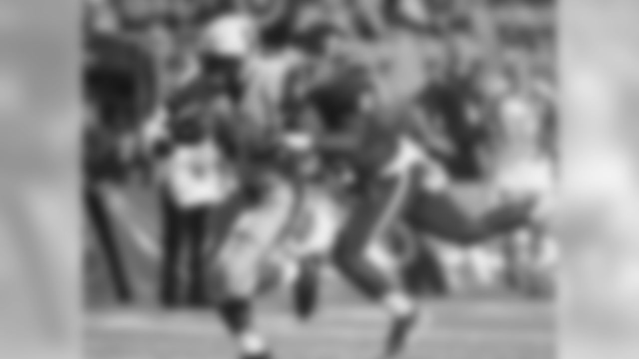 Devante Mays - #32 - Utah State