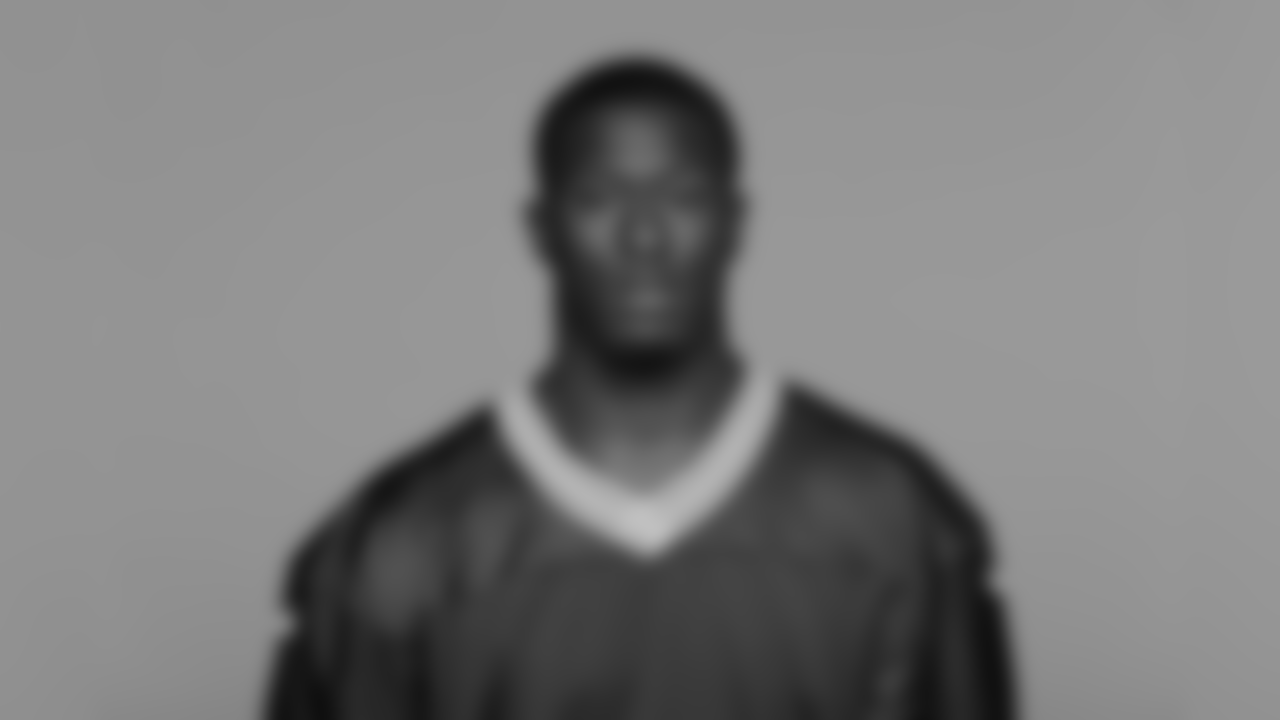 41 — CB Lenzy Pipkins