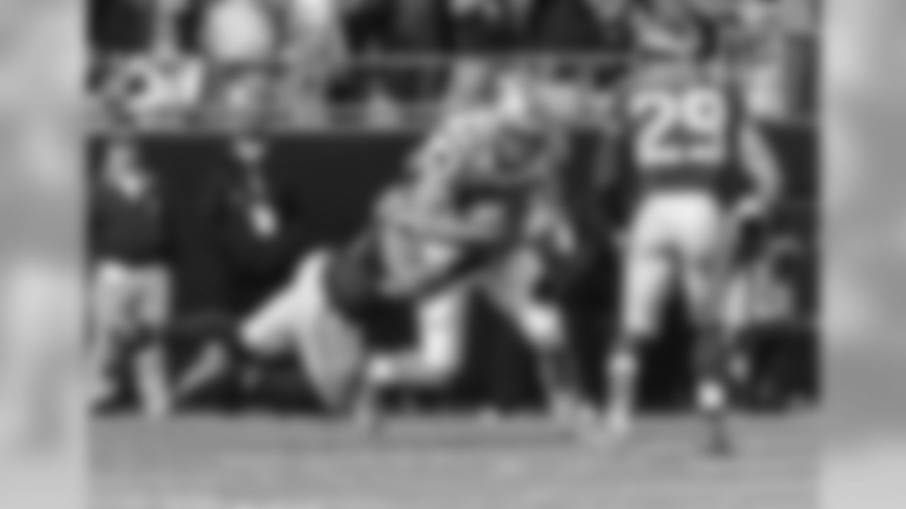 TE Greg Olsen