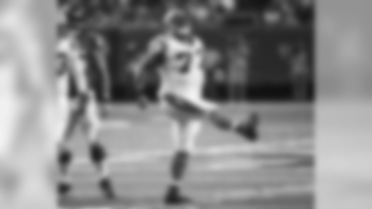 DT Kyle Love - Unrestricted Free Agent