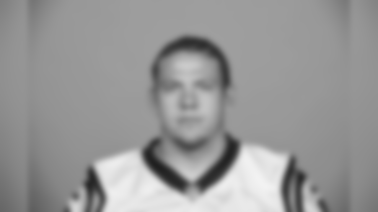 LB David Mayo