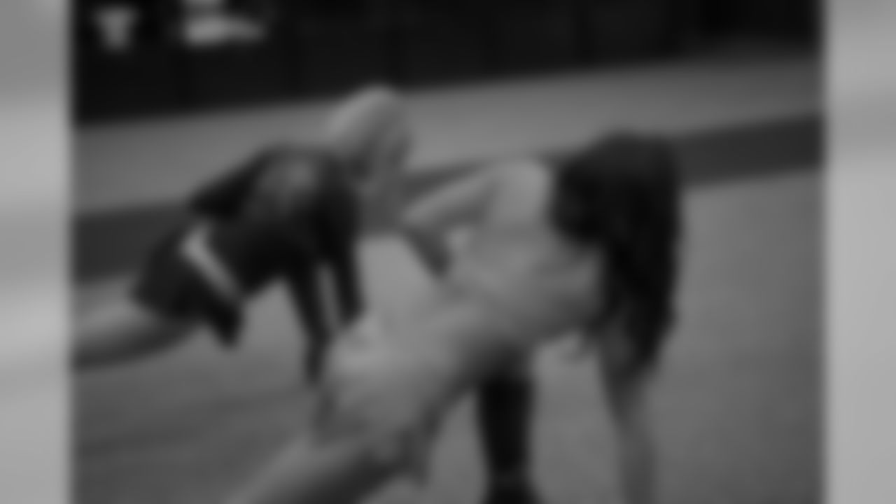Annalise and Shannon stretch before their next photo session