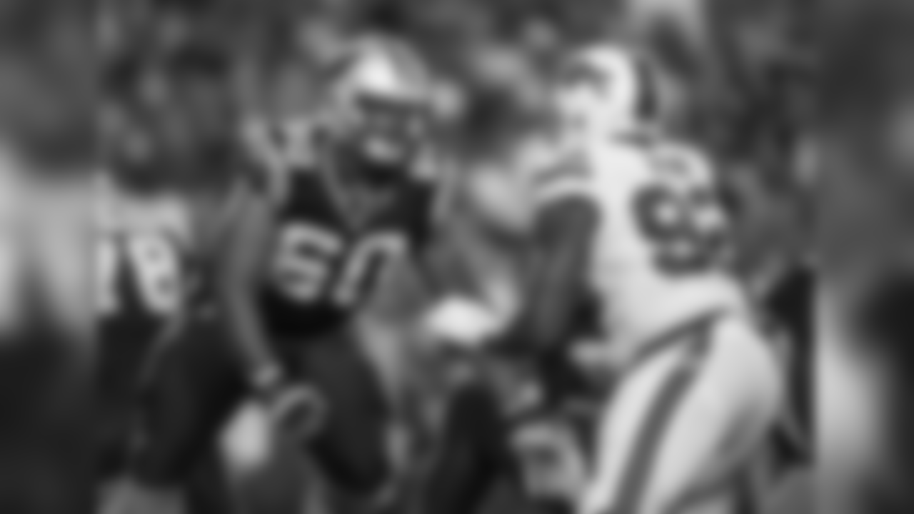 OT Daryl Williams