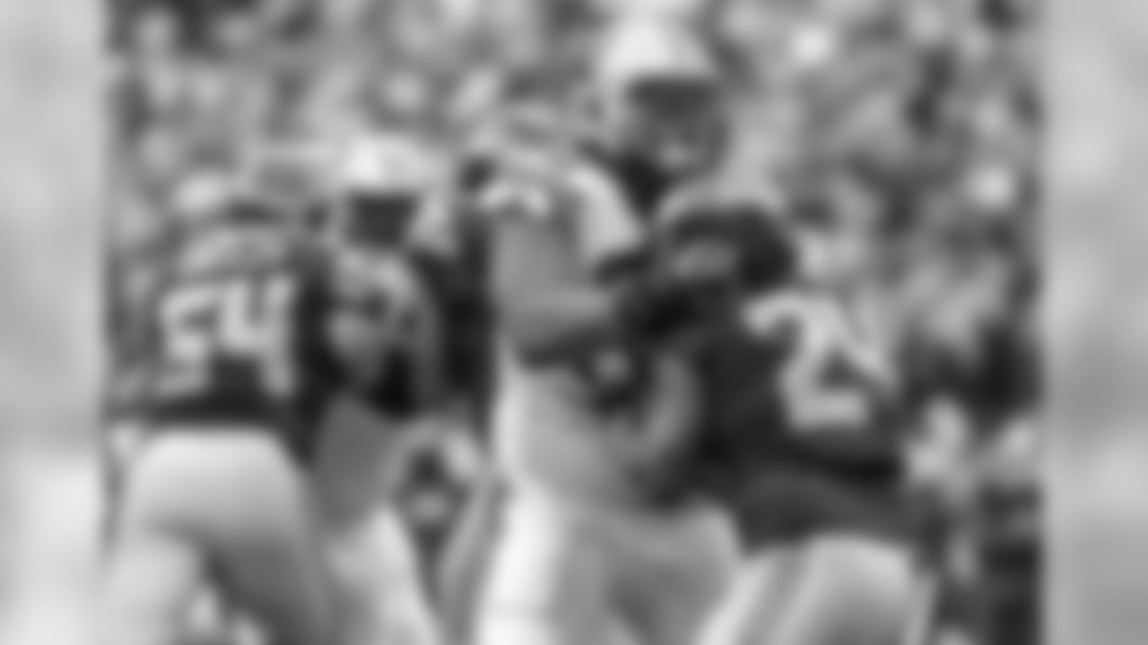 DT Starc Lotulelei