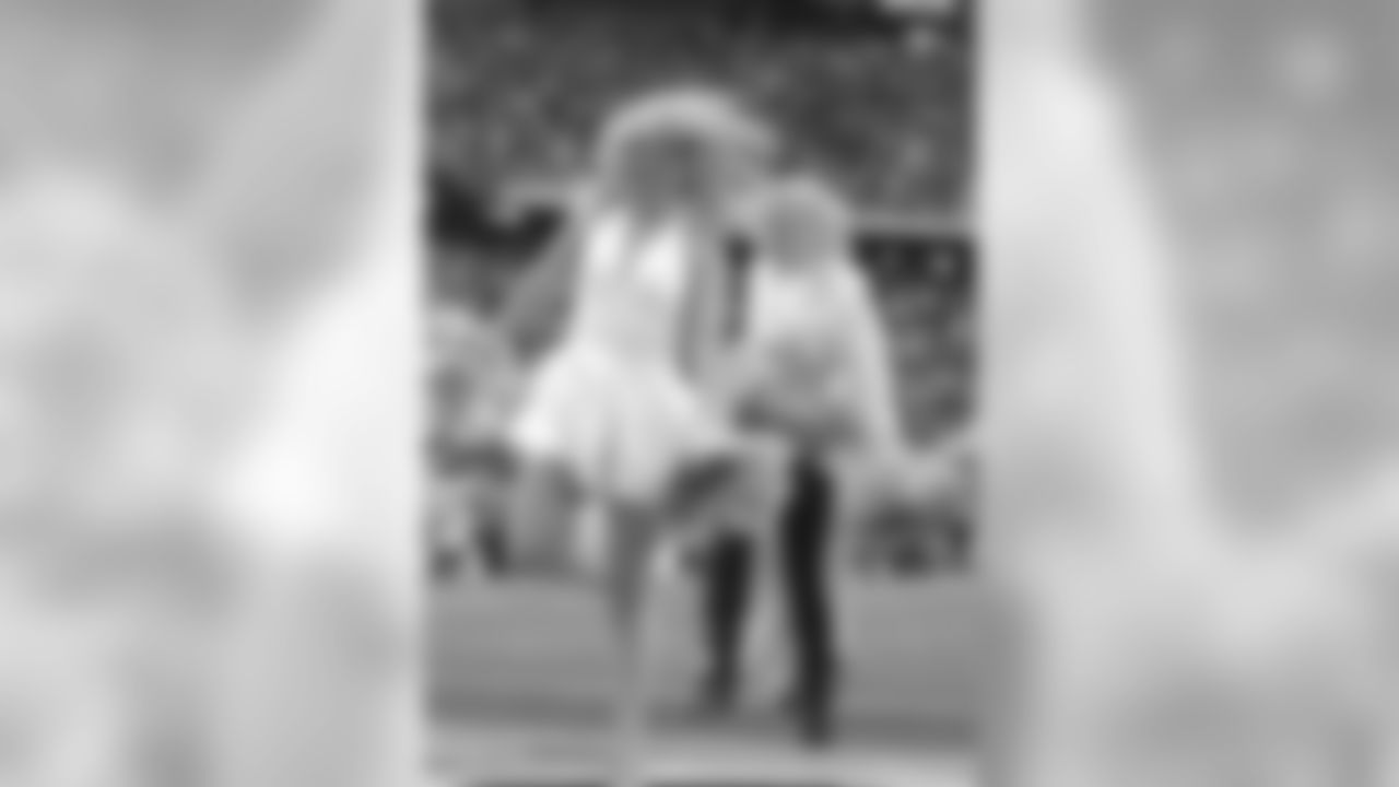 img_4187-nfl_large_580_10001-watermarked.jpg
