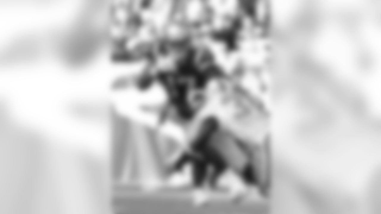 20171126_dolphins_nordstrom508.jpg