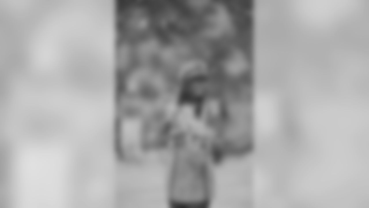 tt101809_kn0011-nfl_large_580_10001-watermarked.jpg