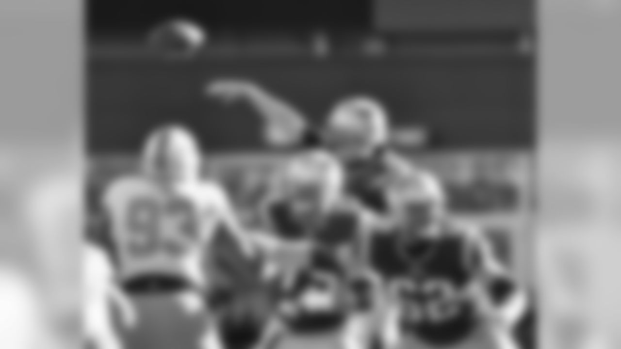 20171126_dolphins_nordstrom497.jpg