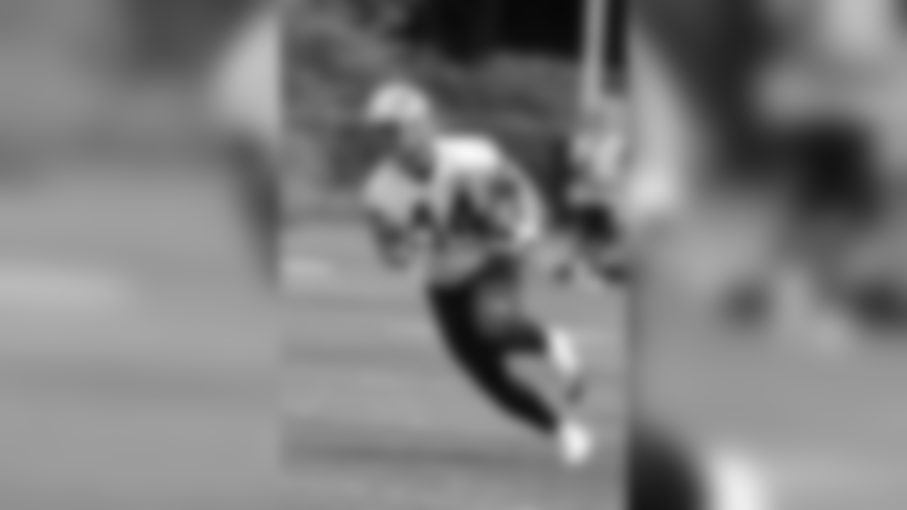Lawrence Guy, DL