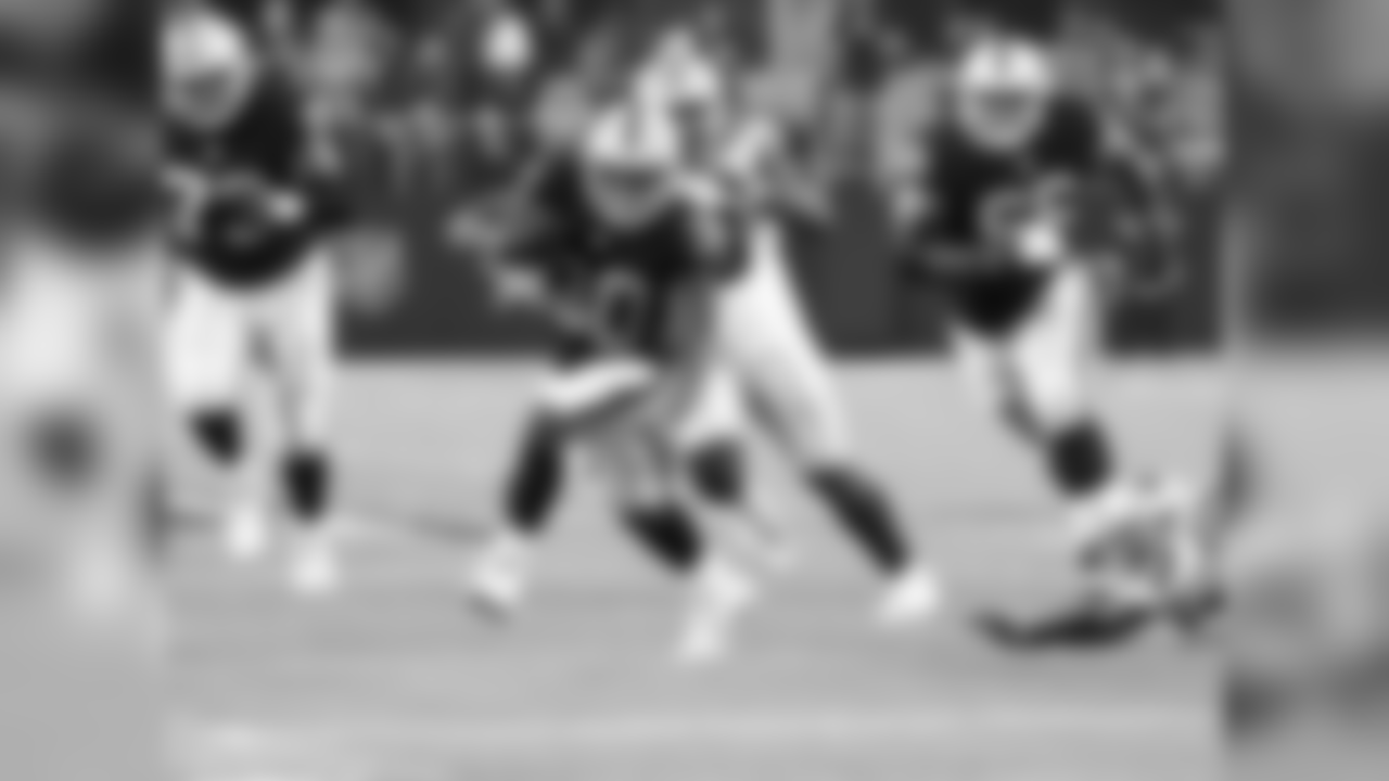 RB Jalen Richard
