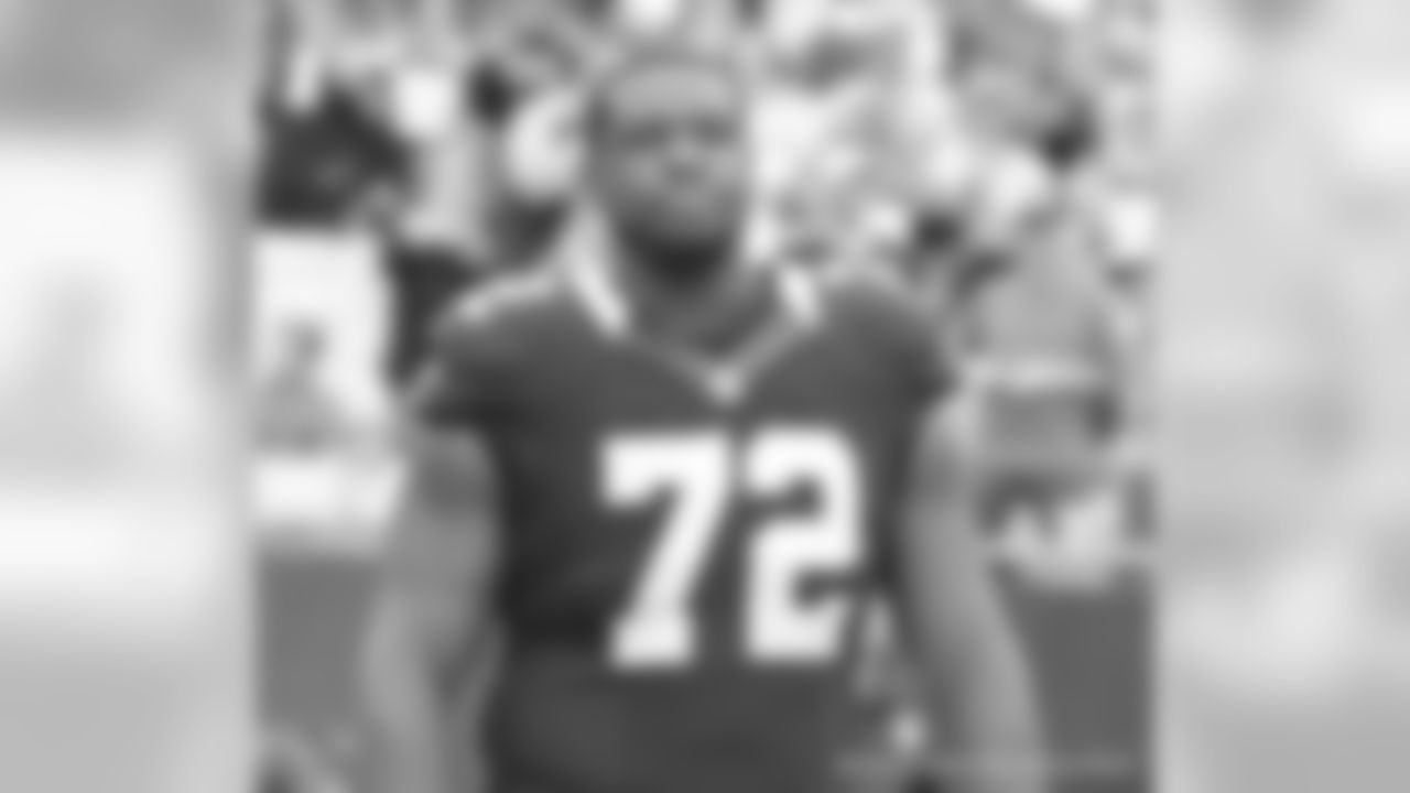 72 T Terron Armstead