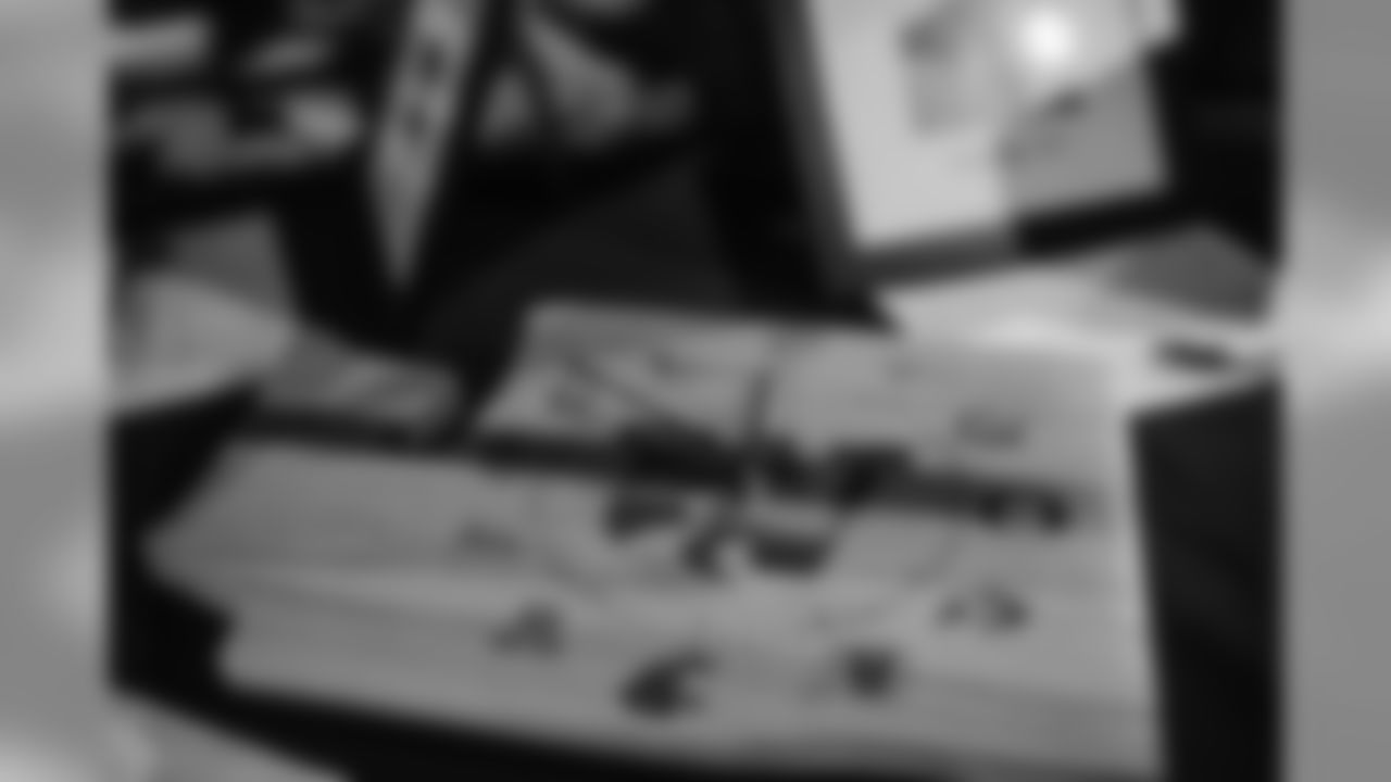 20171206_seagals_auction-11.jpg