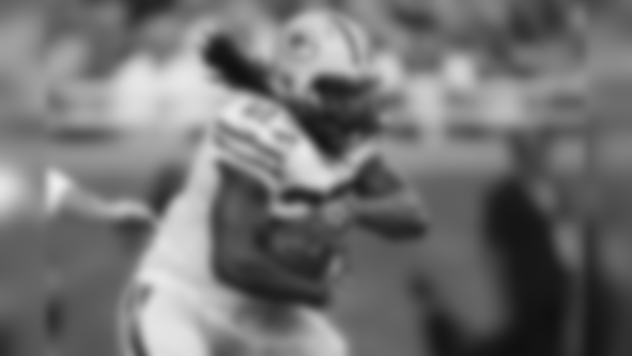 Green Bay Packers running back Eddie Lacy (27) rushes against the Detroit Lions during an NFL football game at Ford Field in Detroit, Sunday, Sept. 21, 2014. (AP Photo/Rick Osentoski)