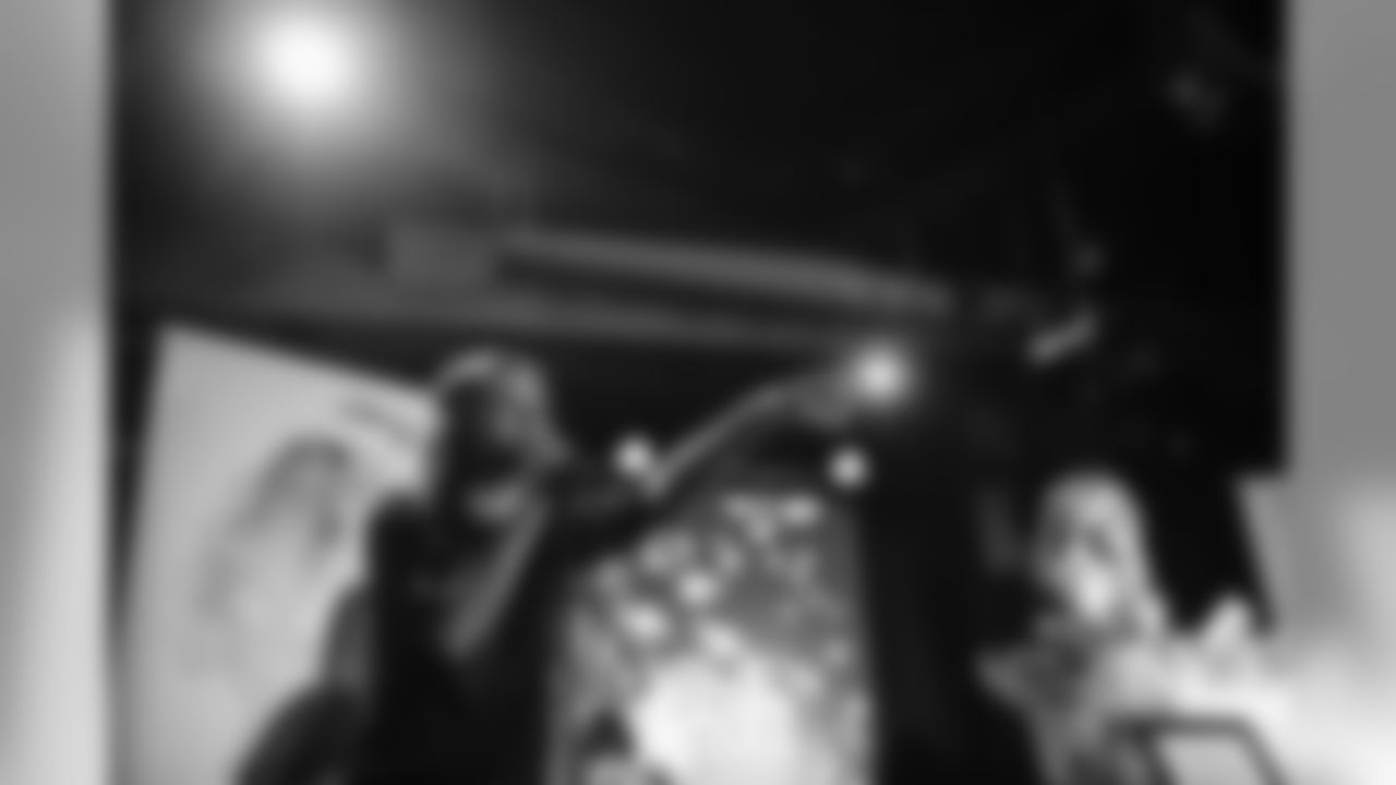 20171206_seagals_auction-53.jpg