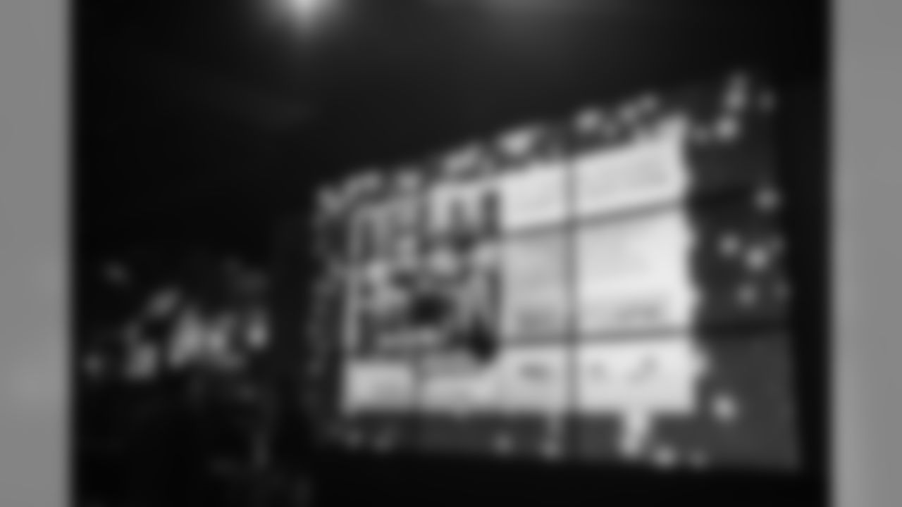 20171206_seagals_auction-8.jpg