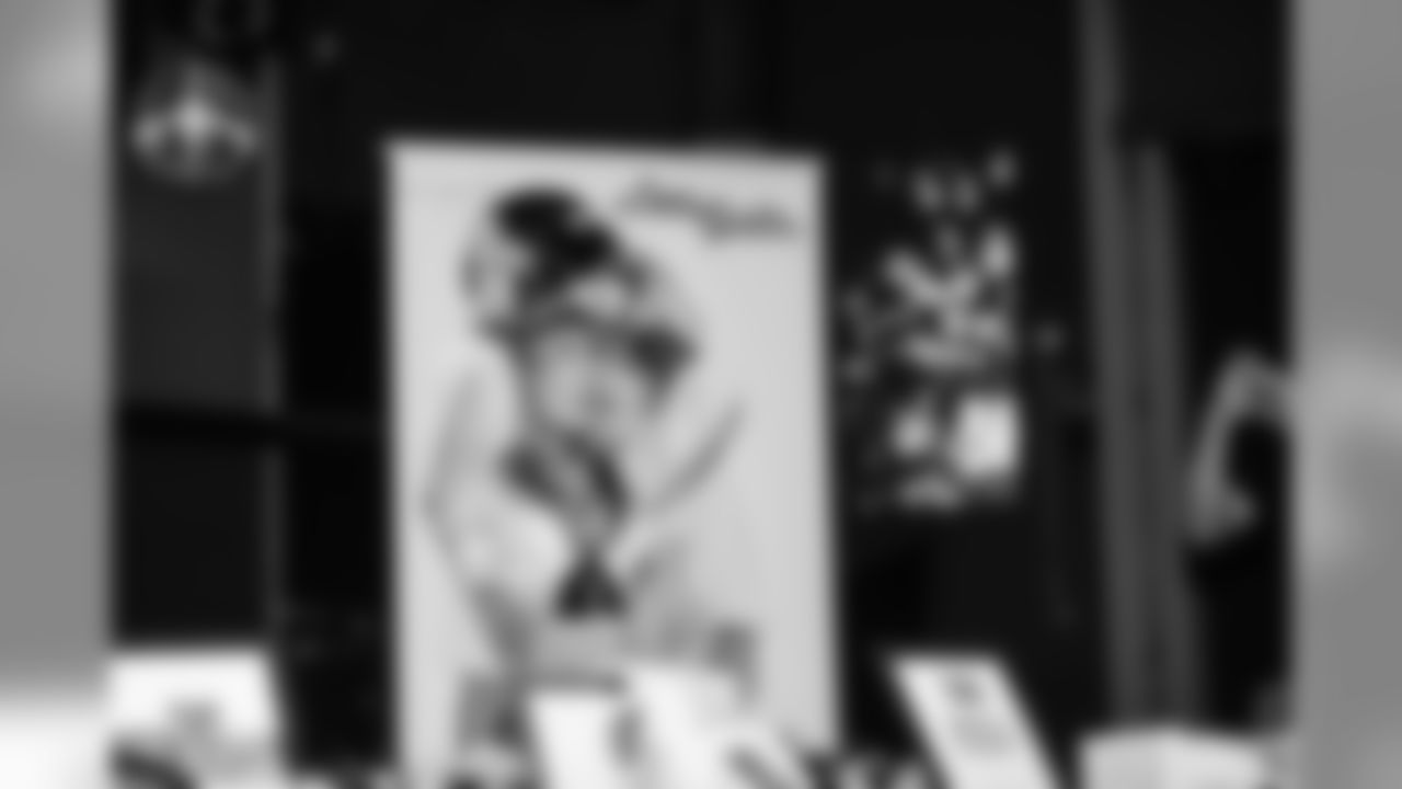 20171206_seagals_auction-51.jpg
